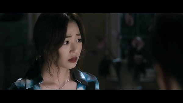 Địt em họ ở quê mới lên trong khi ba mẹ đi vắng