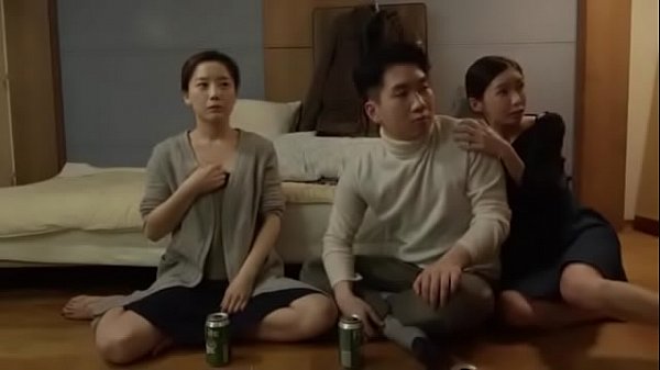 Em gái họ vú to dâm đãng gạ địt anh trai cặc bự