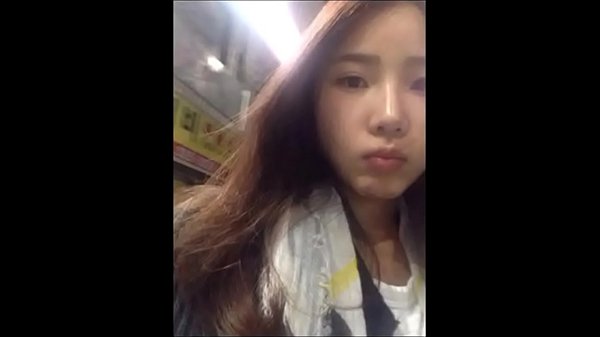 Đôi tình nhân nứng lồn gạ địt nhau khi đi du lịch