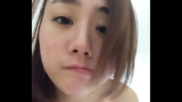 Em gái show lồn thủ dâm cực phê