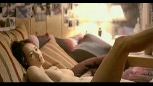 Em gái rủ bạn thân về sục cặc rồi gạ địt