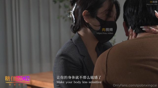 Bạn gái áo đen của tôi rất mê sục cặc